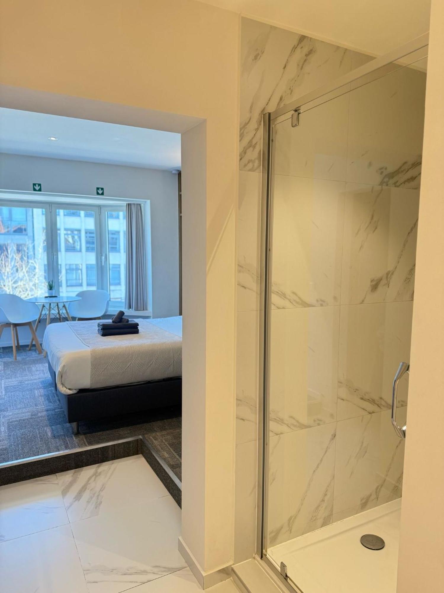 Vernieuwde In Het Centrum Appartement *